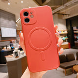 Liquid Silicone Magnetic Case for iPhone 12 Pro Max 11Pro X Xs Xr 7 8 Plus 12 Mini Wireless Charger Magsafing Magnet Back Cover