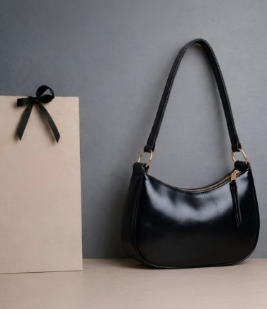 Women's Classic Zip Shoulder Bag | Sleek Everyday Carry - Black